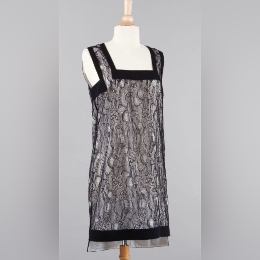 Givenchy Black and White Lace Shift Dress w/ Square Neckline. Excellent Cond. XS